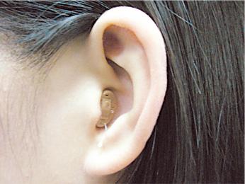助听器分不分左右-助听器左耳右耳